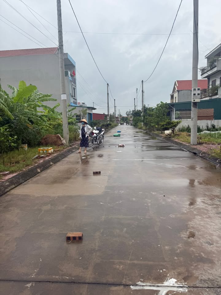 Đất nền Thái Hòa, Bình Giang 100m² giá 1.7 tỷ - Mặt tiền đẹp, gần trường mầm non!