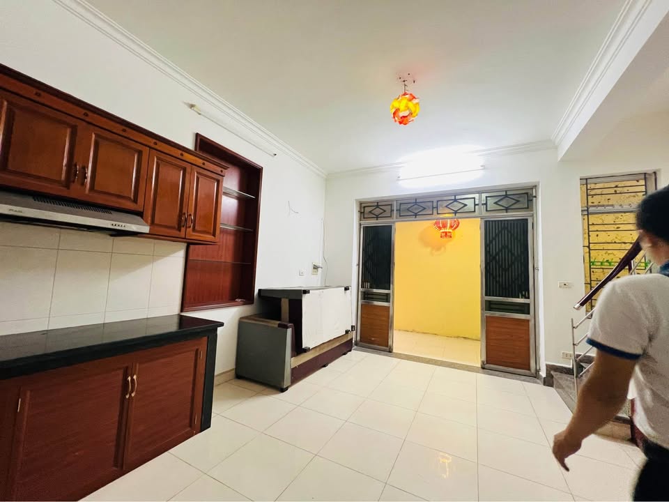 Nhà 3 tầng Sở Dầu, Hồng Bàng, Hải Phòng 45m² giá 2.1 tỷ - Ô tô đỗ cửa, sẵn sàng vào ở!