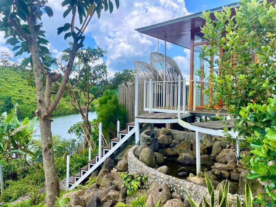 Farm view hồ Đảo Voi Phường 2 Bảo Lộc 1691m² - Sẵn sàng vào ở!