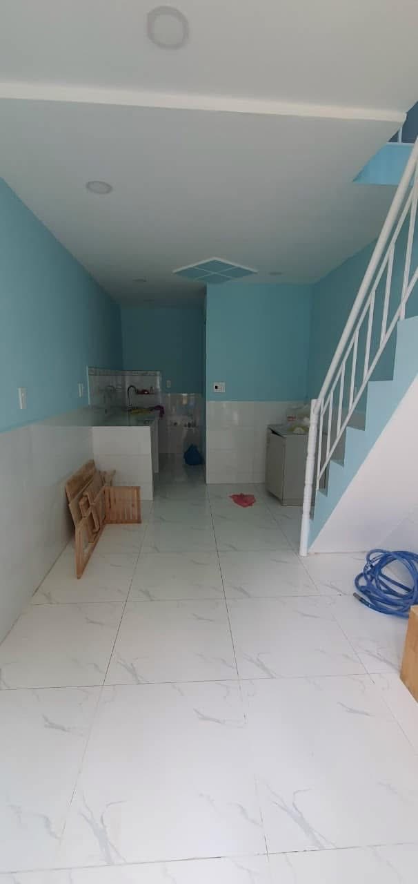 Nhà nguyên căn hẻm 803 Huỳnh Tấn Phát, Q7 - Diện tích 18m², giá 6.5 triệu - Thoáng mát, tiện nghi!