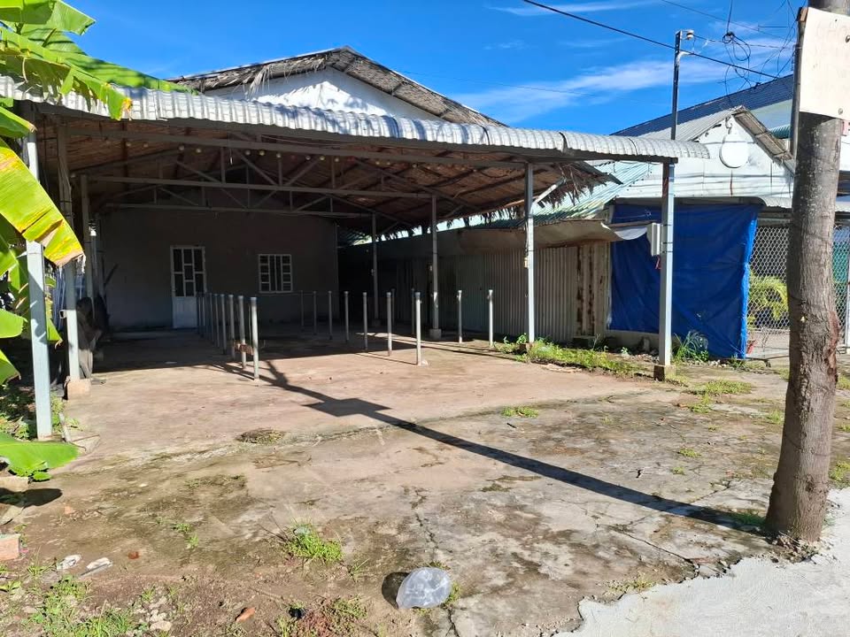 Cho thuê mặt bằng 600m² đường Võ Văn Kiệt, phường 10 - Không giới hạn sáng tạo!