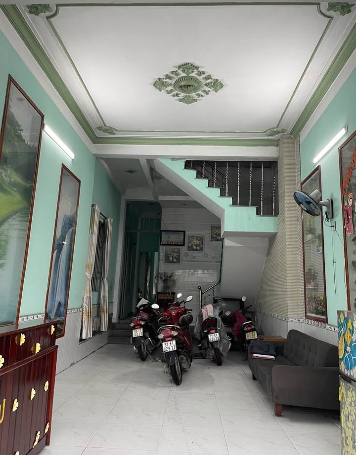 Nhà 2 tầng Nguyễn Văn Linh, Thanh Khê 45m² giá 4.6 tỷ - Vị trí đẹp, sẵn sàng ở ngay!