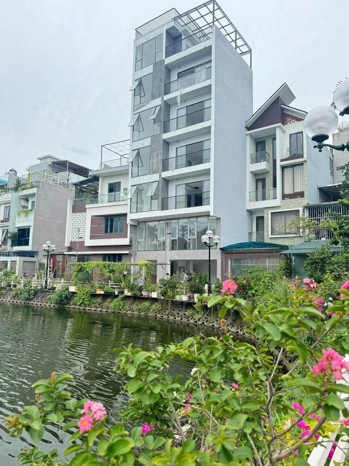 FrontHouse Ngọc Thụy 50m² giá thương lượng - View hồ tuyệt đẹp!