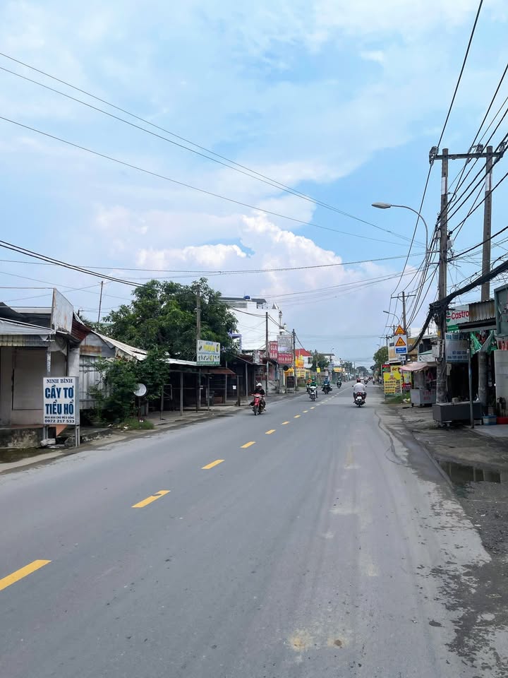 Đất thổ cư Tân Quý Tây 930.4m² giá 31 tỷ - Vị trí đắc địa, kinh doanh thuận lợi!