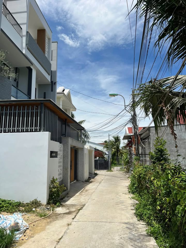 Đất nền Vĩnh Hiệp Nha Trang 130,1m² giá 2.4 tỷ - Lô góc hai mặt tiền ô tô