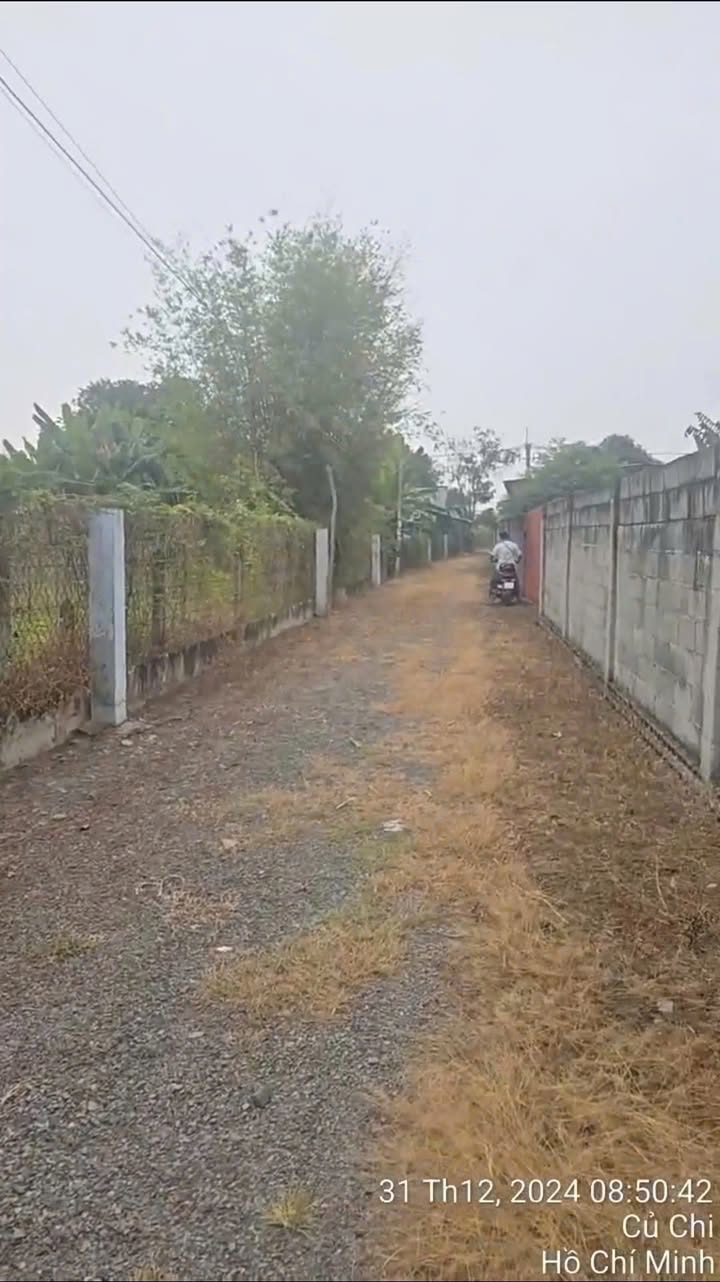 Đất mặt tiền đường Trung An Củ Chi 300m² giá chỉ 2.2 tỷ - Sổ hồng chính chủ!