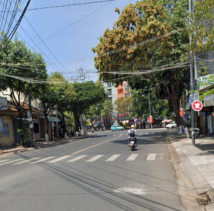 Nhà mặt tiền Hoàng Diệu, Nha Trang 72m² giá 13.6 tỷ - Dòng tiền ổn định từ hợp đồng thuê!