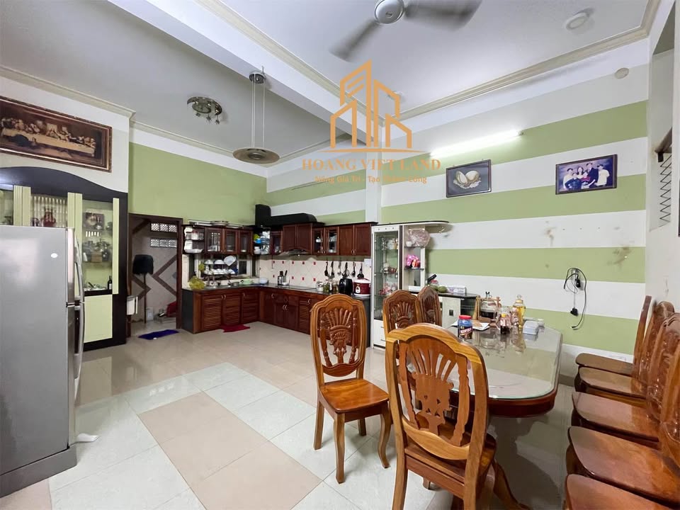 Bán nhà mặt tiền đường Phan Chu Trinh, Buôn Ma Thuột 98.8m² giá 16.5 tỷ - Đầu tư sinh lời cao!