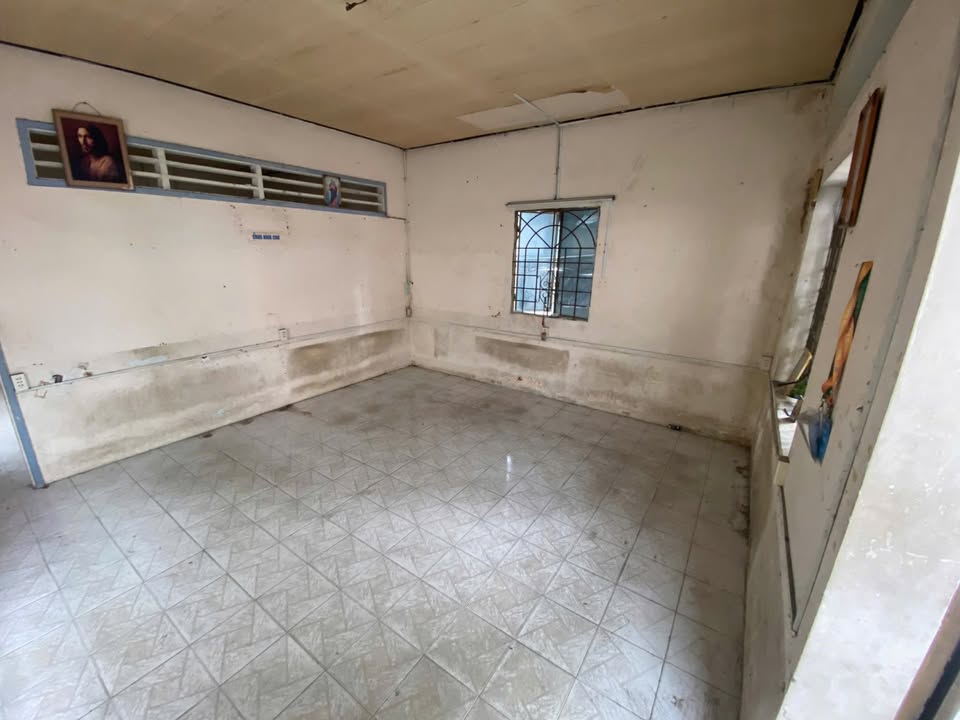 Nhà cho thuê đường Số 5, Thủ Đức 200m² giá chỉ 8 triệu - Tiện lợi cho ở hoặc làm kho!