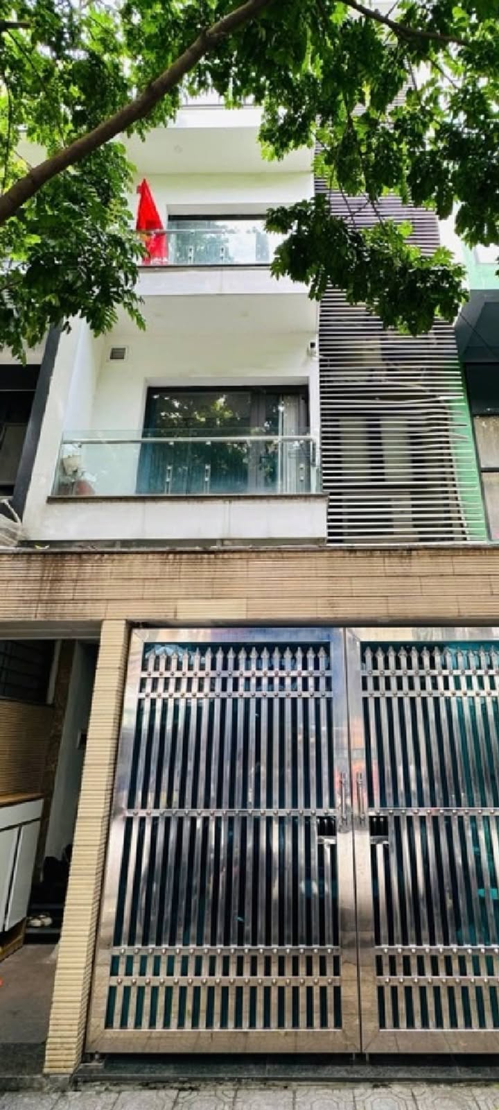 Nhà Mặt Phố Tôn Đức Thắng Đống Đa 48m² giá 31 tỷ - Chính chủ, sẵn sàng thương lượng!