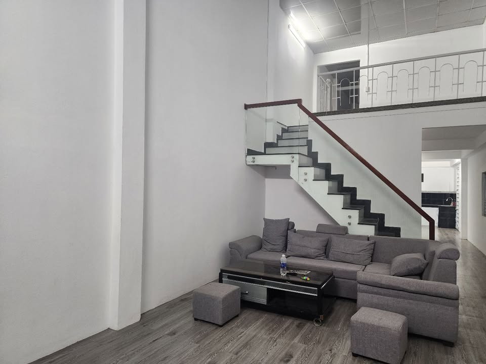 Nhà mặt tiền Nại Hiên Đông, Sơn Trà, Đà Nẵng 72m² giá chỉ 6 tỷ - Kinh doanh thuận lợi!