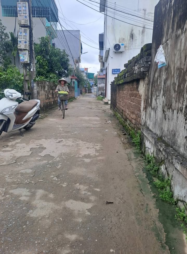 Lô đất Ninh Sơn 50m² giá 1 tỷ 8XX - Gần mầm non, ô tô vào tận nơi!