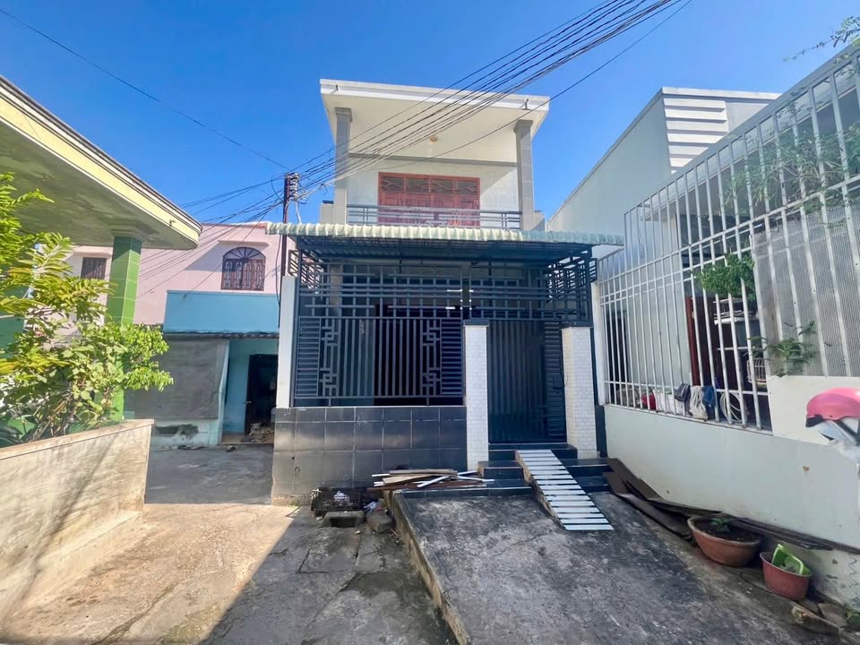 Nhà phố đường Nguyễn Thông, Phú Hài, 81.6m² giá 1.7 tỷ - Dọn vào ở ngay!