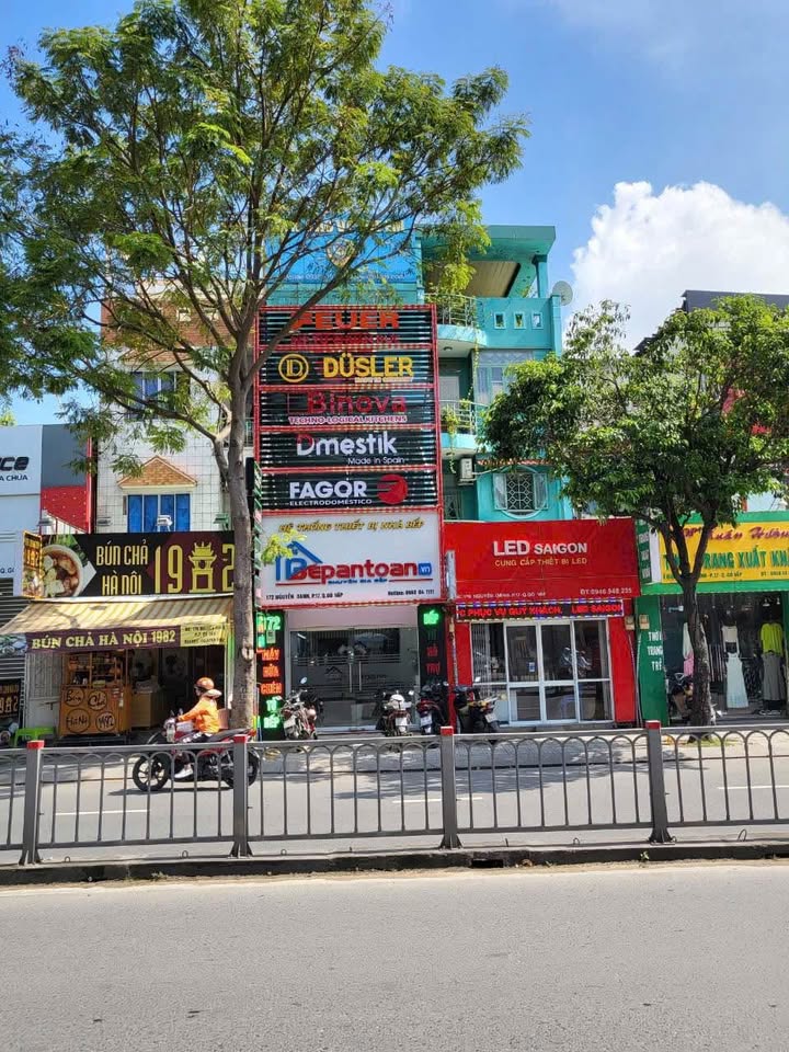 Nhà nguyên căn mặt tiền 172 Nguyễn Oanh, Gò Vấp - Kinh doanh sầm uất!