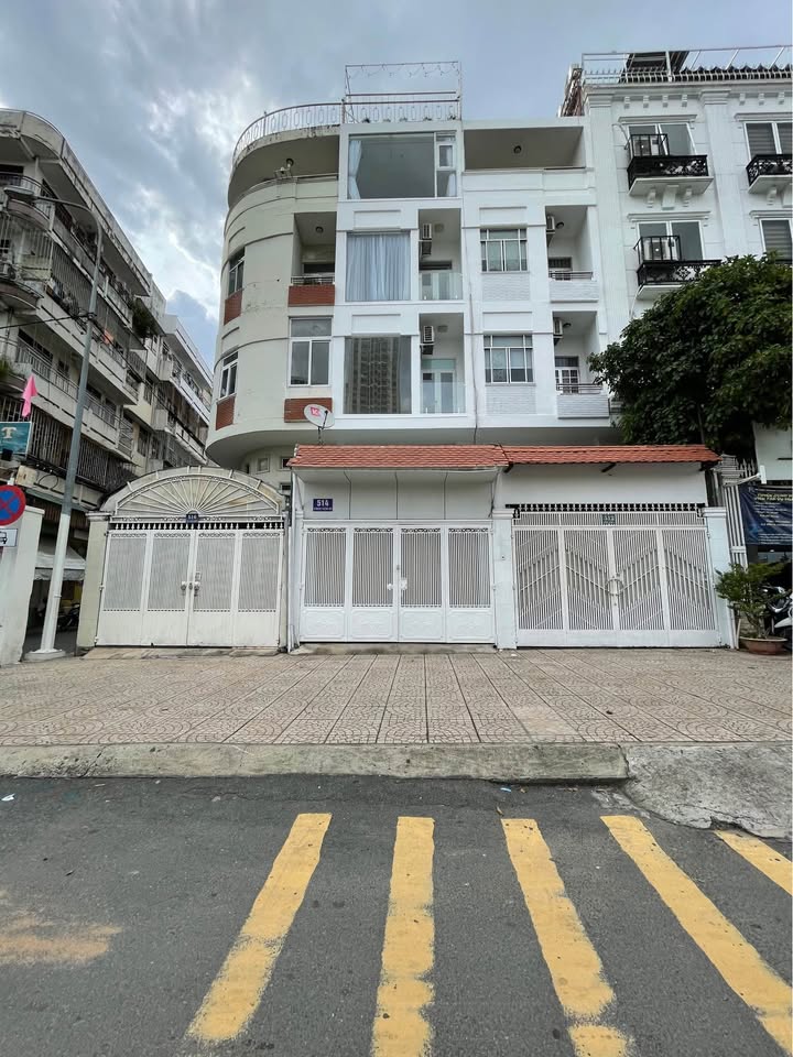 Shophouse cho thuê tại 514 Võ Văn Kiệt, Quận 1, Diện tích 64m², Giá 35 triệu/tháng - Vị trí kinh doanh lý tưởng!