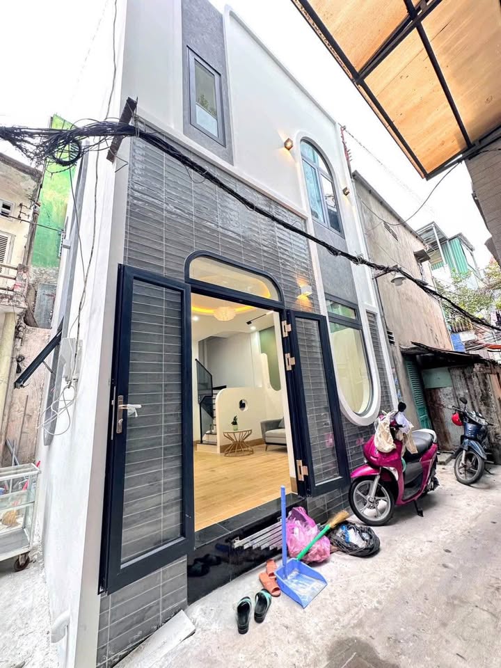 Nhà trệt lầu mới đẹp tại hẻm 56 Hai Bà Trưng, Cần Thơ - Giá 1.89 tỷ, chính chủ!