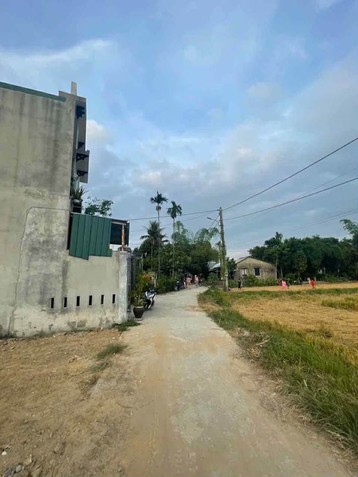 Đất kiệt Lý Nam Đế, TP Huế 83m² giá 1.39 tỷ - Vị trí thuận lợi!