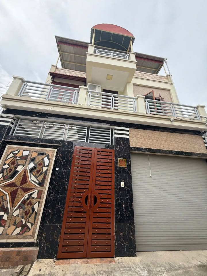 Nhà 3 tầng kiên cố tại Đông Vĩnh 100m² giá 4.8 tỷ - Đầu tư sinh lời ngay!