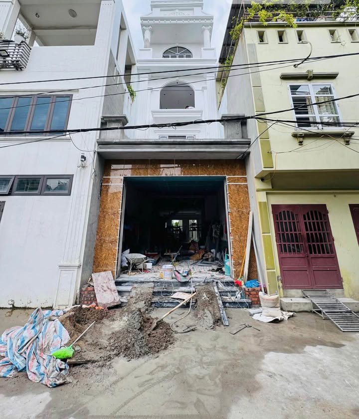 Nhà 4 Tầng Đẹp Tại Đà Nẵng, 80m² Giá 6 Tỷ - Không Thể Bỏ Lỡ!