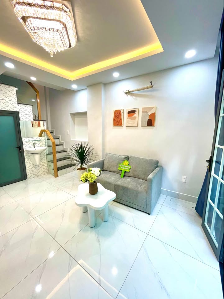 Nhà phố Bùi Đình Tuý, Bình Thạnh 22m² giá 4.5 tỷ - Full nội thất cao cấp!