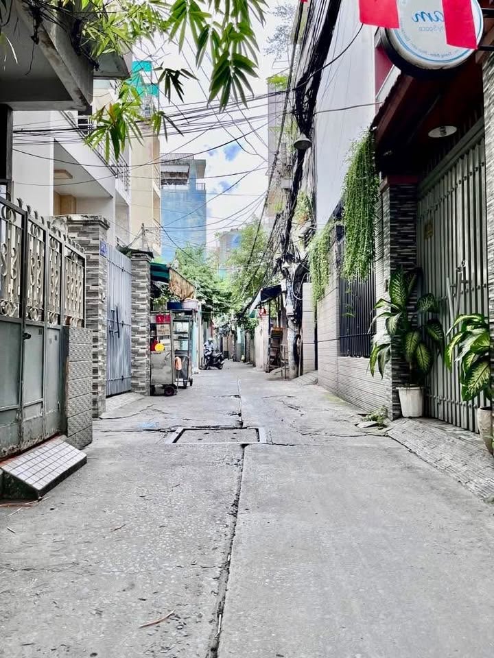 FrontHouse Trần Quốc Toản Quận 3 37m² giá 7.5 tỷ - Căn góc thoáng, hẻm xe hơi đỗ cửa!