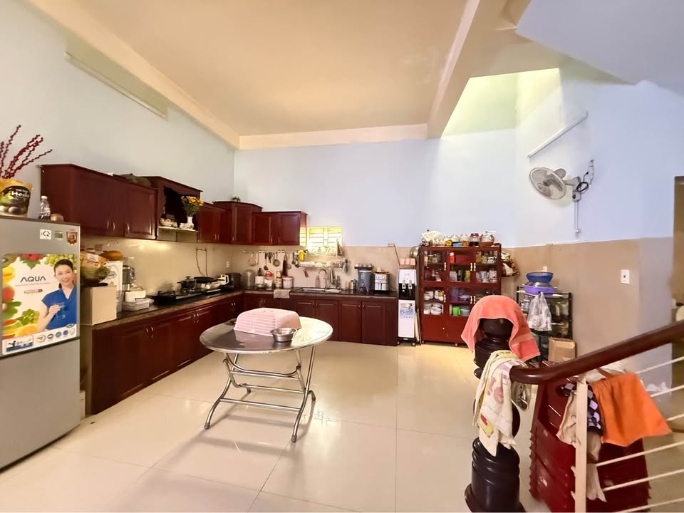 Nhà 2 tầng Hẻm Ama Khê 196m² giá 7 tỷ - Không thể bỏ lỡ!