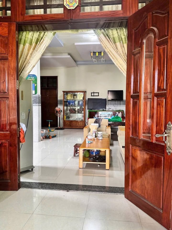 Nhà mặt tiền Nguyễn Tri Phương, Thủ Dầu Một 347m² - Đầu tư sinh lời ngay!