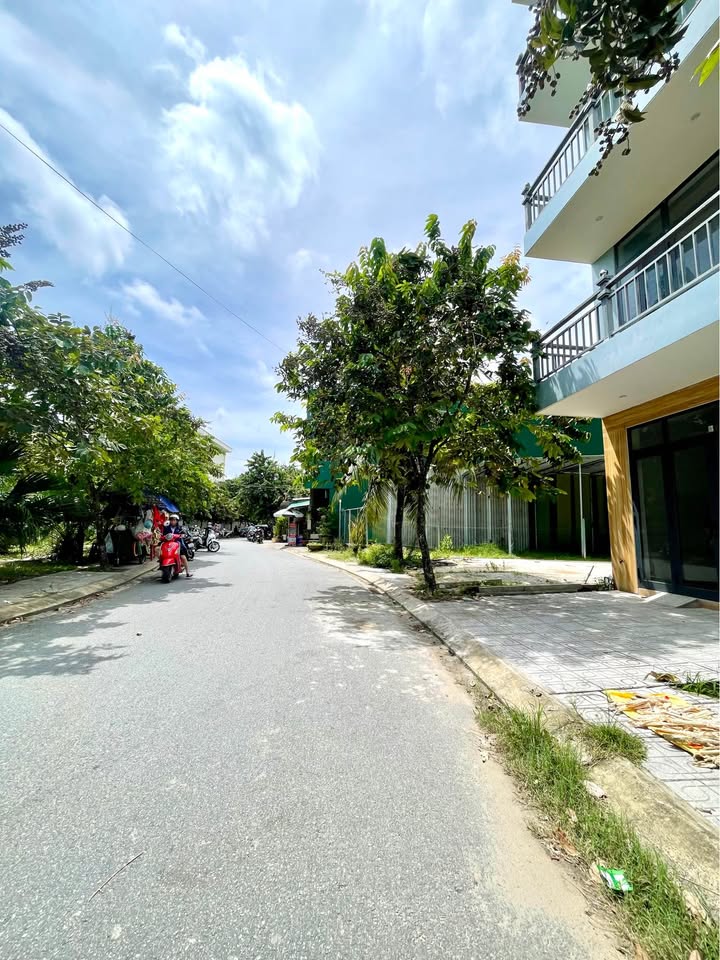 Đất nền Ngọc Bảo Viên Quảng Ngãi 100m² giá 2 tỷ - Vị trí kinh doanh đắc địa!
