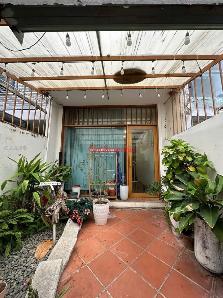 Cho thuê nhà mặt phố Bàn Cờ Quận 3 60m² - Giá cả hợp lý, kinh doanh thuận lợi!