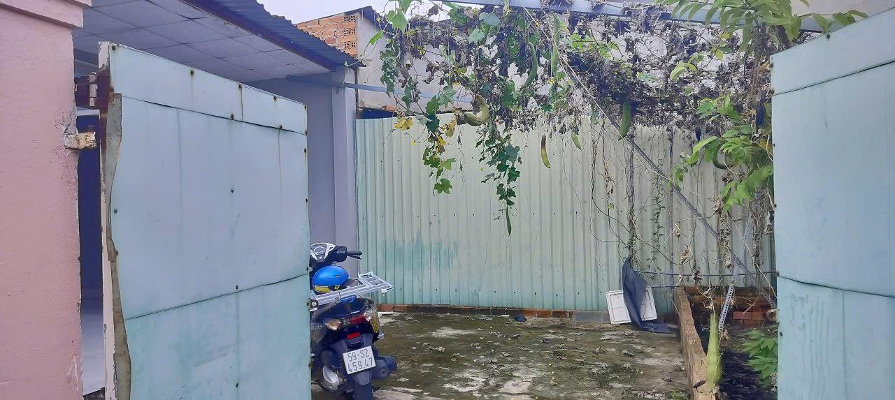 Nhà cho thuê tại Lái Thiêu, Bình Dương - 84m² chỉ 3 triệu/tháng, sân rộng thoáng đãng!