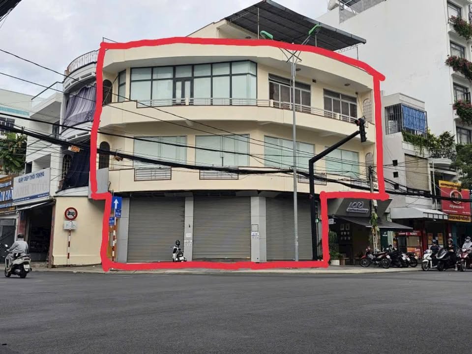 Cho thuê nhà góc 2 mặt tiền Phan Chu Trinh, Nha Trang 300m² - Giá ưu đãi chỉ 60 triệu/tháng!