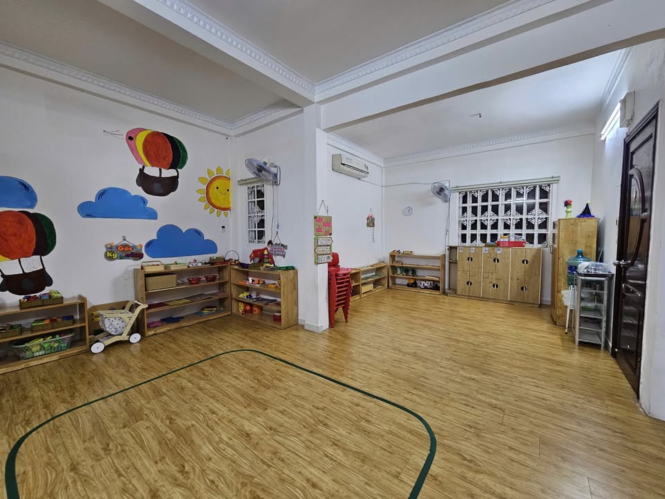 Nhà cho thuê đường Lê Đại Hành Quận 11, diện tích 200m², giá 120 triệu - Phù hợp mọi ngành nghề!