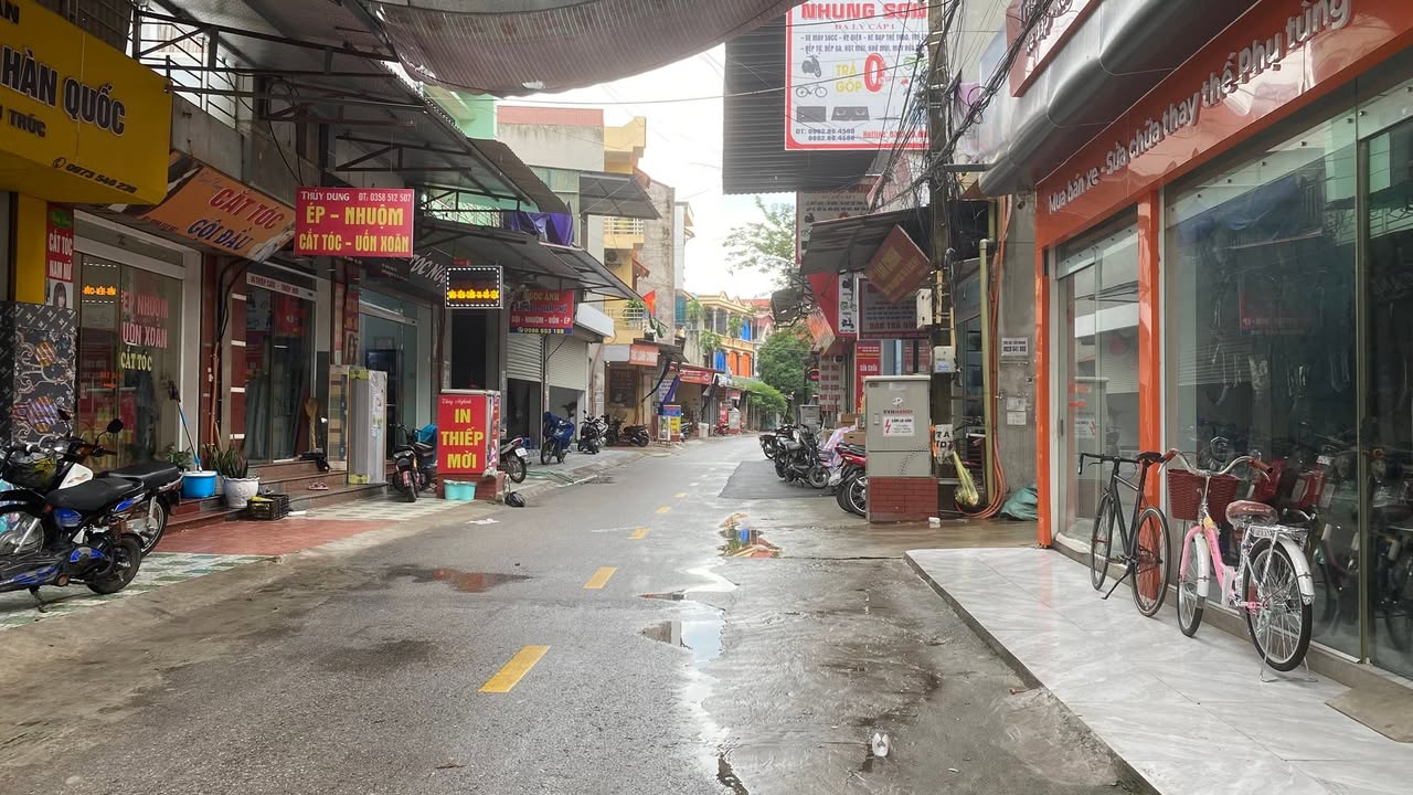 Nhà mặt phố Quang Minh 46m² giá chỉ 2.1 tỷ - Ô tô vào tận nơi!