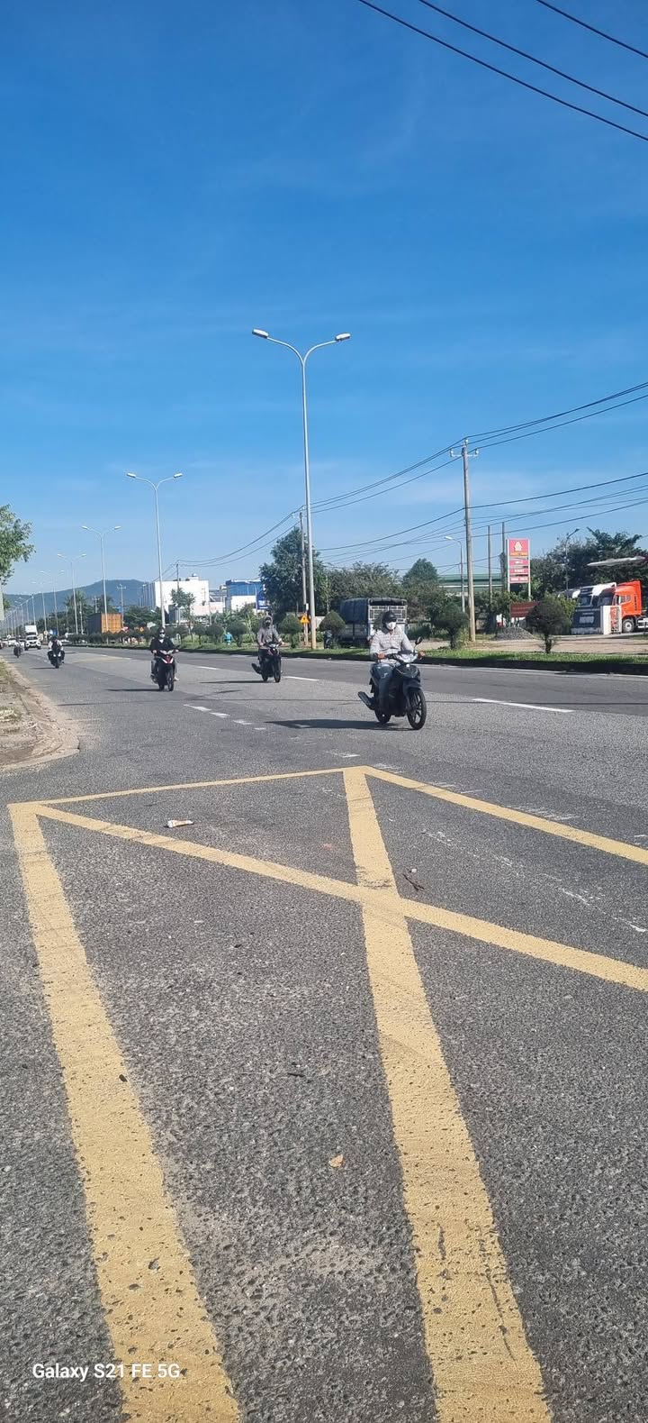 Đất nền Hòa Xuân 90m² giá 3.45 tỷ - Lô góc 2 mặt tiền trục chính!