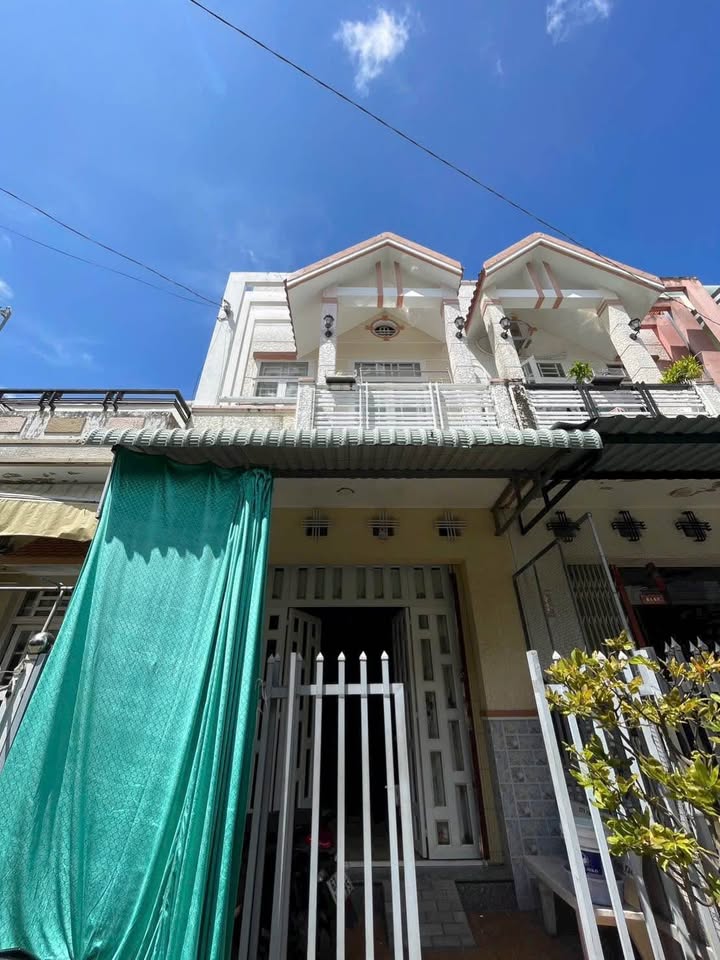 Nhà phố 2 tầng đường Phạm Cự Lượng, An Giang 56m² giá 2.3 tỷ - Chính chủ cần bán gấp!