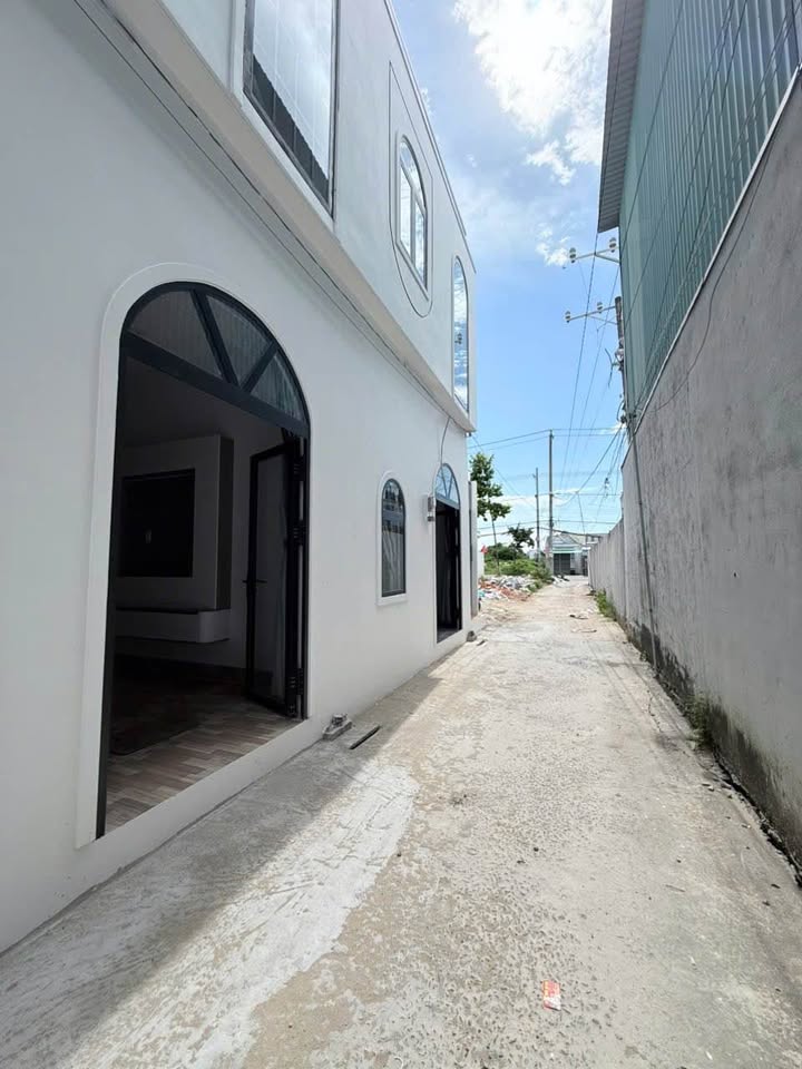 Nhà hẻm ô tô Lâm Quang Ky, Rạch Giá 42m² giá 1.98 tỷ - Dọn vào ở ngay!