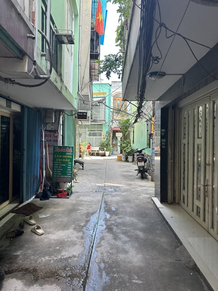 Nhà 2 Tầng Hẻm 3M Đường Tám Danh Quận 8 Diện Tích 35.69m² Giá Chỉ 4.75 Tỷ - Sổ Hồng Riêng!