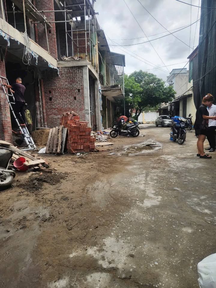 Nhà 3 tầng chính chủ phường Quang Trung, Thái Bình 63m² chỉ 3 tỷ - Thiết kế hiện đại, đầy đủ công năng!