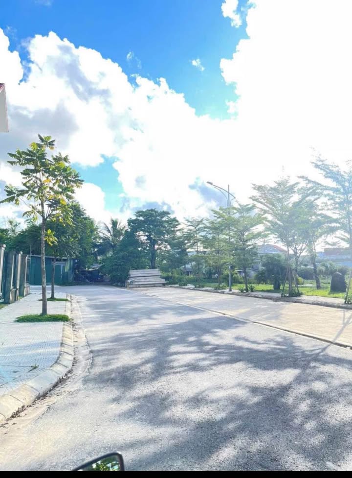 Đất Xen Ghép An Đông 94m² giá 2.7 tỷ - View công viên thoáng mát!