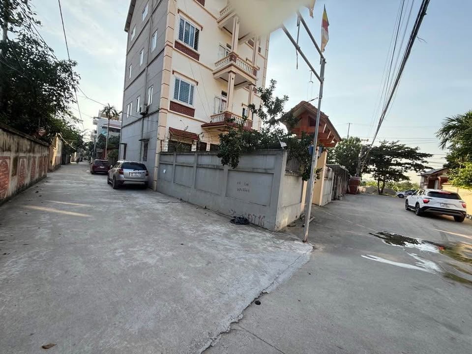 Nhà cấp 4 Tổ Dân Phố 2 Quang Minh, 44m² giá 2 tỷ - Dòng tiền ổn định!