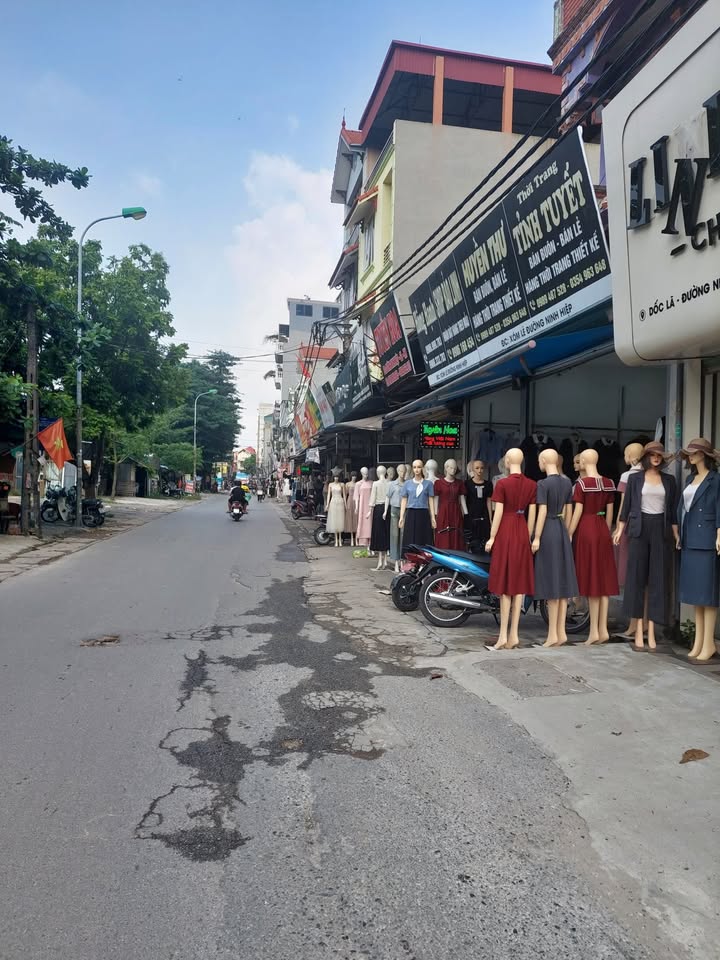 Nhà 3 tầng đẹp tại Yên Thường, 86m² giá thương lượng - Phù hợp cho thuê sinh lời!