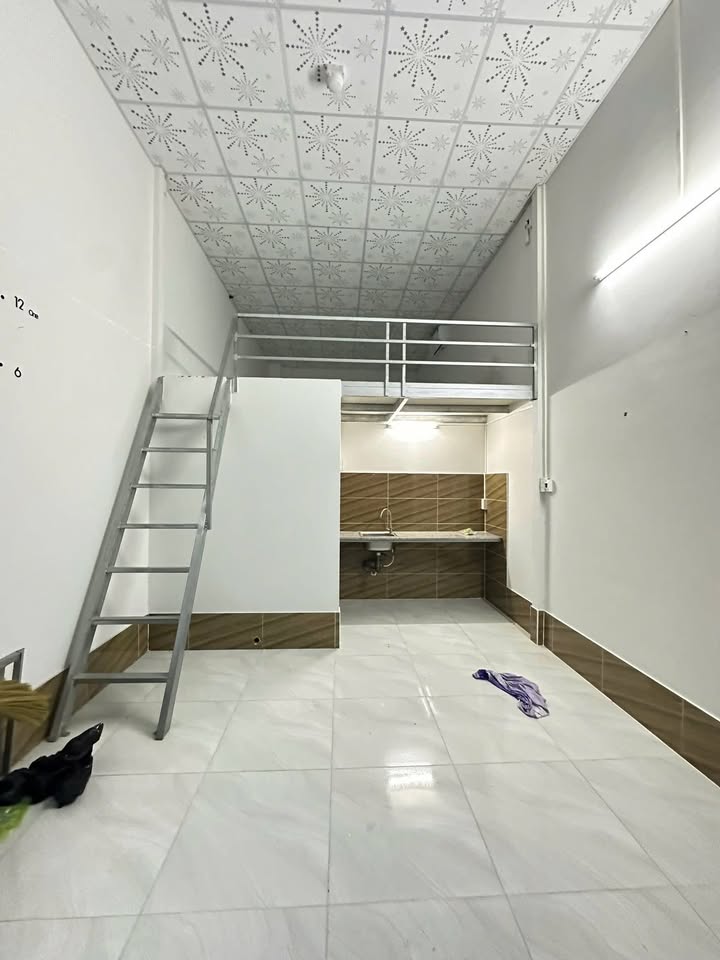 Cho thuê mặt tiền hẻm nhánh đường Hoàng Quốc Việt, Cần Thơ - 3.1 triệu/tháng, phù hợp kinh doanh nhỏ!