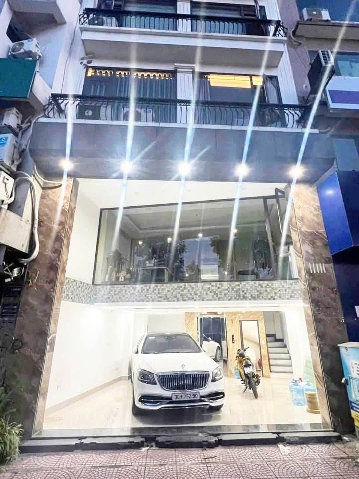 Cho thuê nhà nguyên căn mặt phố Hồng Tiến 47m² giá 35 triệu - Kinh doanh sầm uất tại Long Biên!