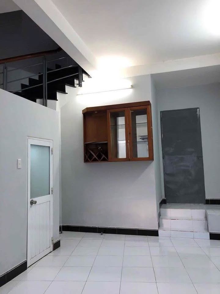 Nhà cho thuê đường Lê Quang Định, Bình Thạnh 40m² giá 8 triệu - Không gian thoáng mát!