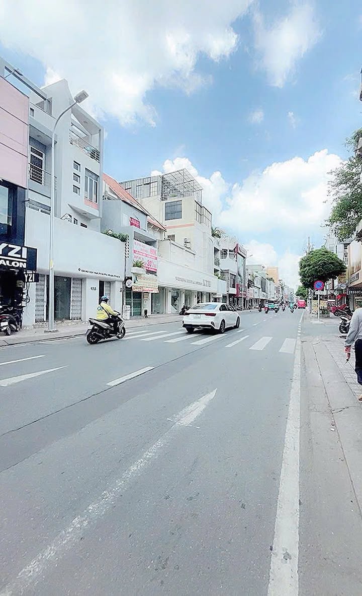 Nhà mặt tiền cho thuê tại Hồ Văn Huê, Phú Nhuận 50m² - Vị trí kinh doanh sầm uất!