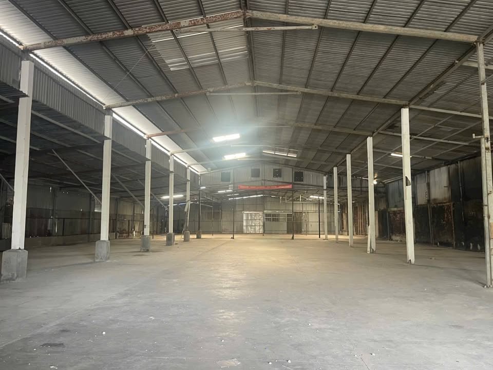 Kho xưởng cho thuê tại Vĩnh Lộc A, Bình Chánh 2200m² giá 85 triệu/tháng - Không ngập úng, trần cao thoáng mát