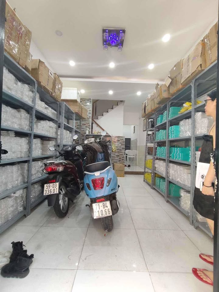 Nhà phố Tân Hương, Tân Phú 37m² giá 3,6 tỷ - Dòng tiền ổn định từ cho thuê