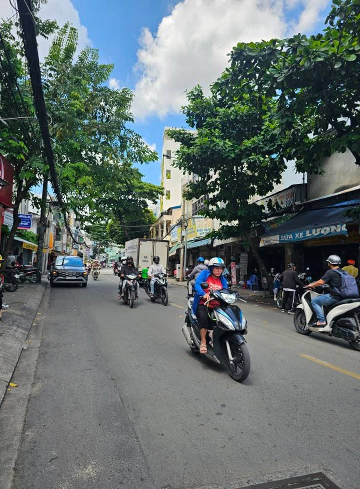 Đất nền Bùi Đình Túy Bình Thạnh 120m² giá 8 tỷ - Tiện xây mới ngay!