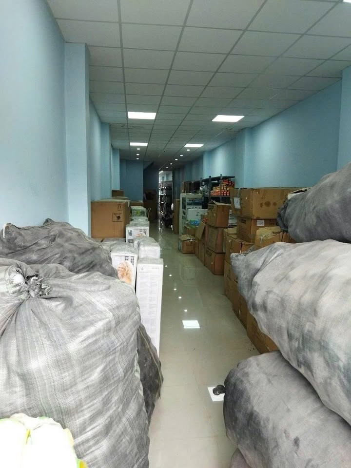 Cho thuê nhà nguyên căn 5 tầng mặt tiền Phạm Văn Thuận 150m² - Thang máy tiện lợi cho kinh doanh!