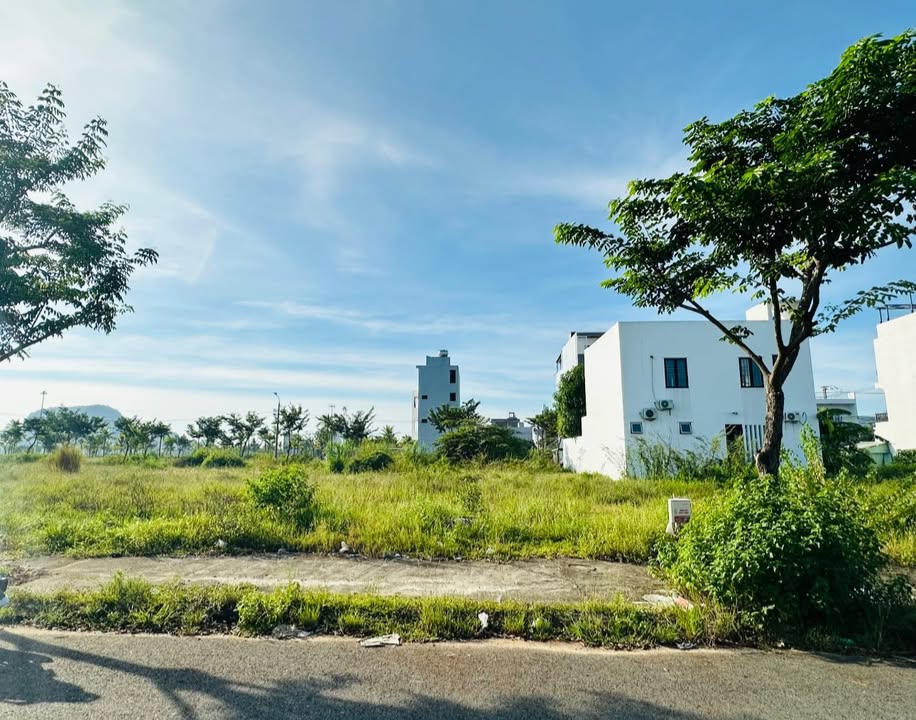 Đất dự án Thông Đầm Sen Đà Nẵng 100m² giá 5.6 tỷ - Hướng Tây Bắc, sổ đỏ chính chủ!